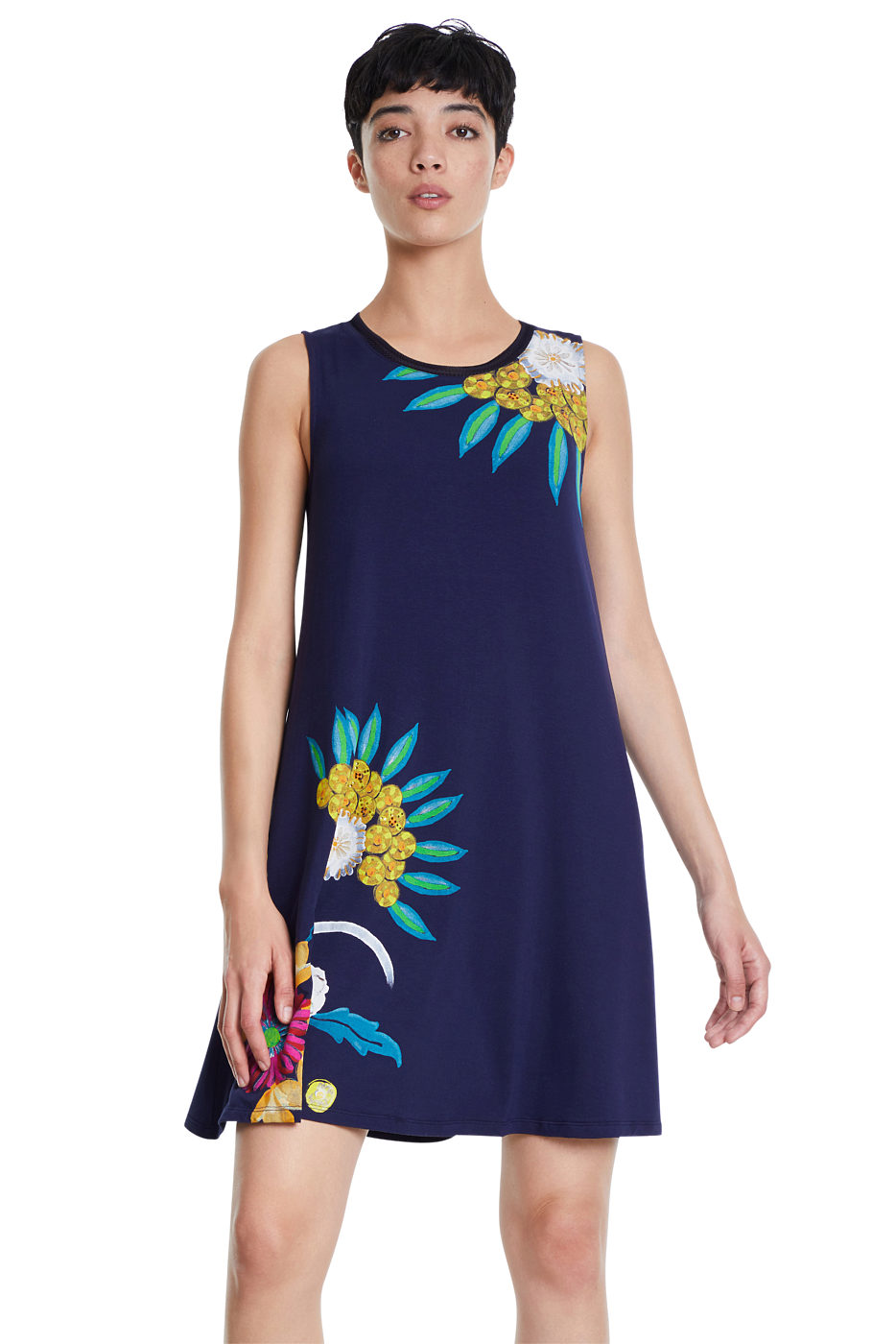 Learner Drastic necklace Tmavě modré šaty se vzorem květin Desigual Desigual | Blanka Straka