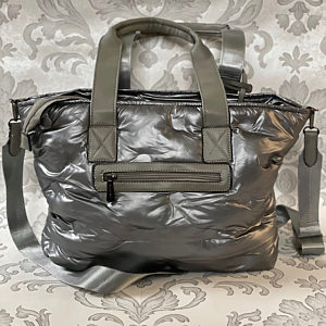 Dámská měkká kabelka/taška na zip stříbrná