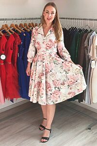 Světlé květované šaty s límečkem Millau Donna