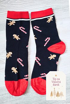 Vánoční ponožky černo červené se sladkostmi