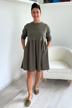 Pohodové šaty s dlouhým rukávem khaki