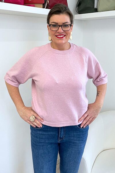 Pudrově růžový svetr