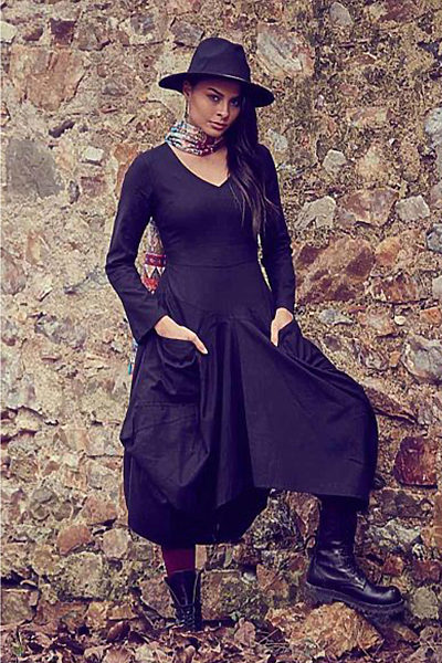 Černé šaty s dlouhým rukávem Los Banditos Reina