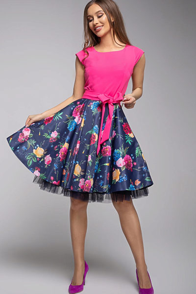 Šaty s růžovým živůtkem a barevnými květy Gotta Lenny