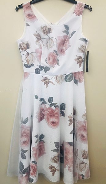 Společenské šaty s květy Modello